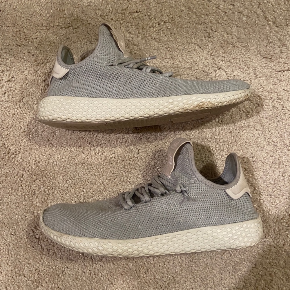 Women Adidas Athletic Shoes